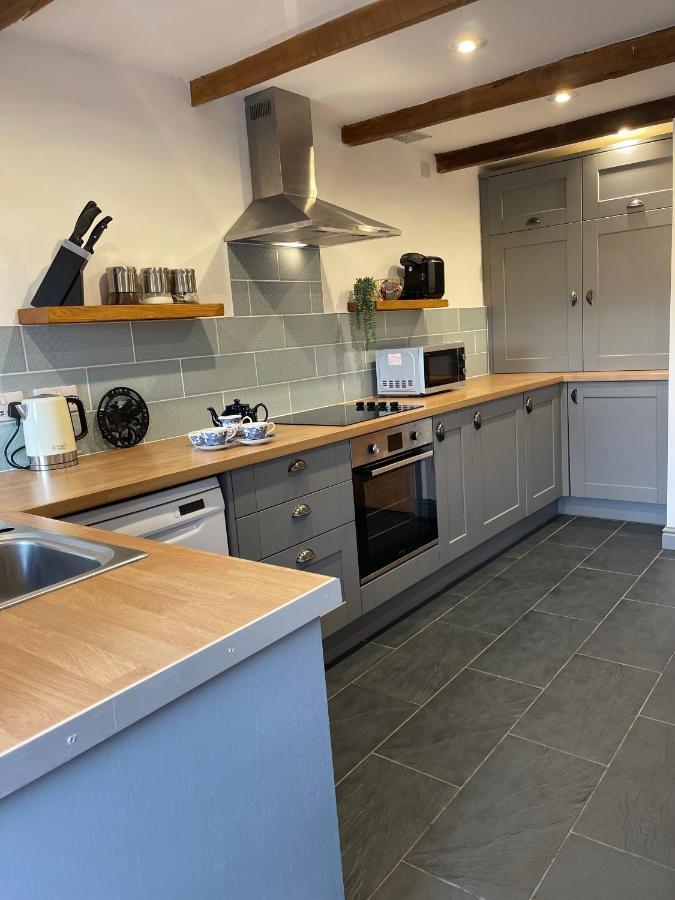 Cilhendre Holiday Cottages - The Dairy Swansea Exterior foto